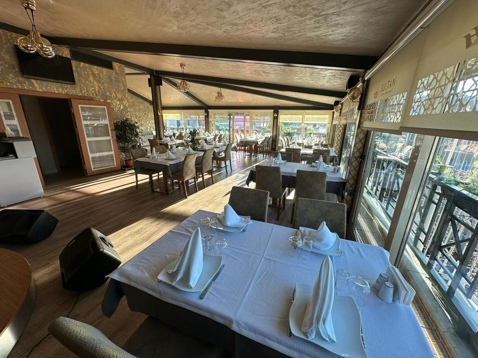 סיבס Sultan Hotel-Restaurant-Bistro מראה חיצוני תמונה